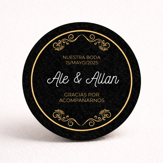OBLEAS RELLENAS PERSONALIZADAS DISEÑO #7368 FONDO NEGRO CON DORADO BODAS
